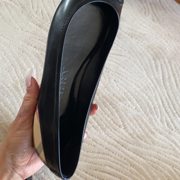 Burberry size 38 flats - Picture 7 of 7